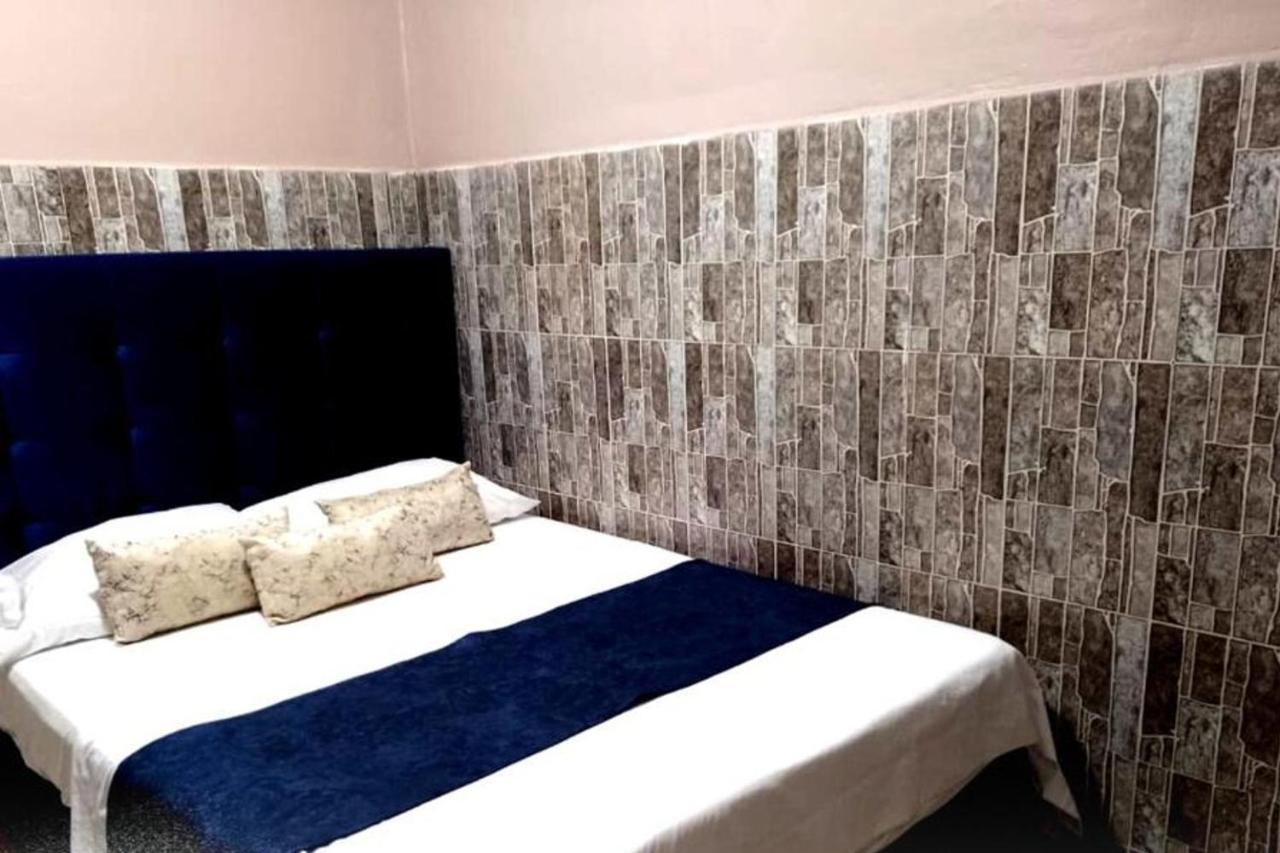 Hotel Titanic Inn 圣玛尔塔 外观 照片